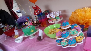 cake table 20140524_142321