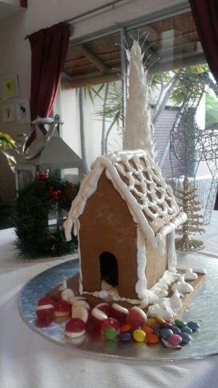 Those curly roof tiles are harder than they seem..when you dont have the proper tools. Or maybe skill :)